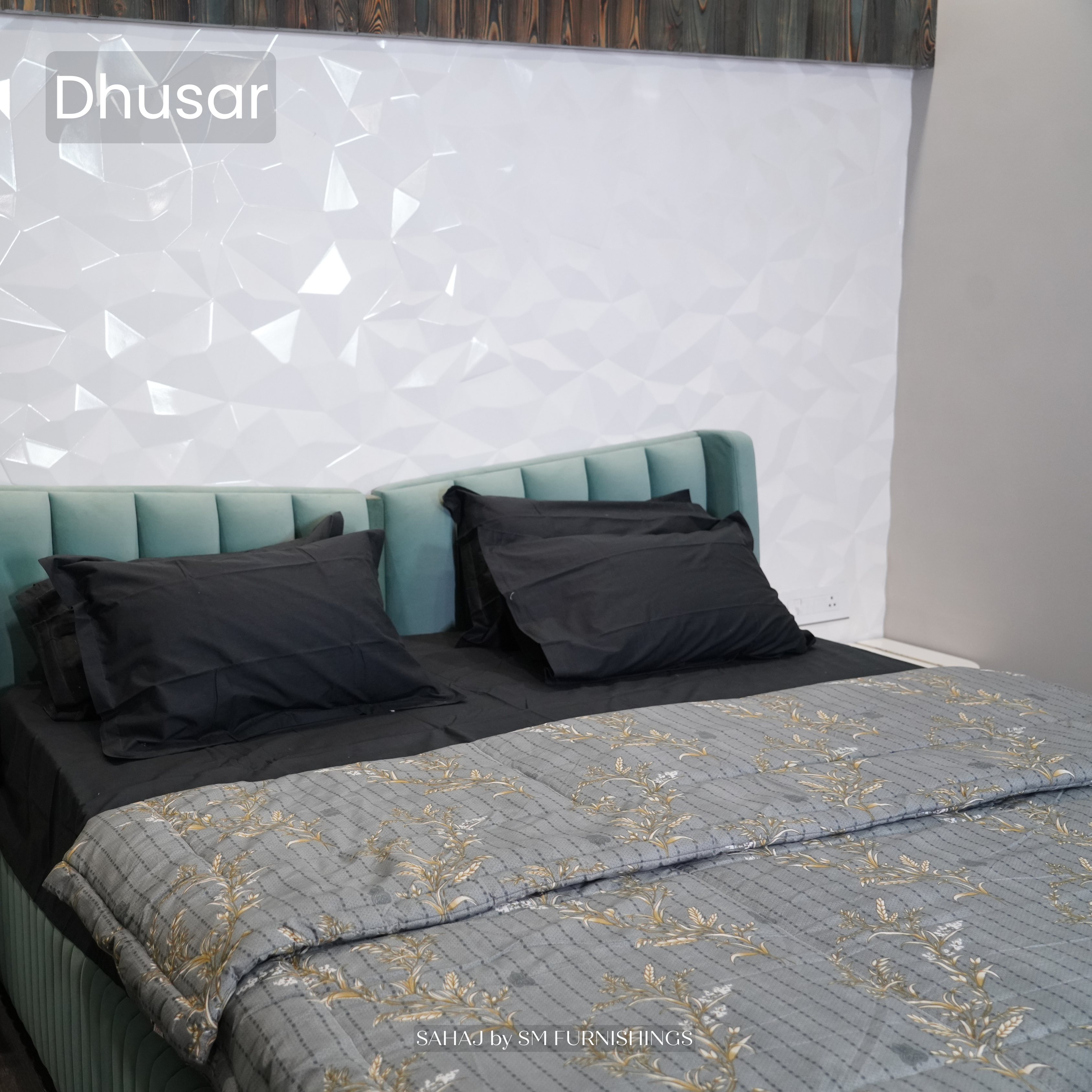 Dhusar